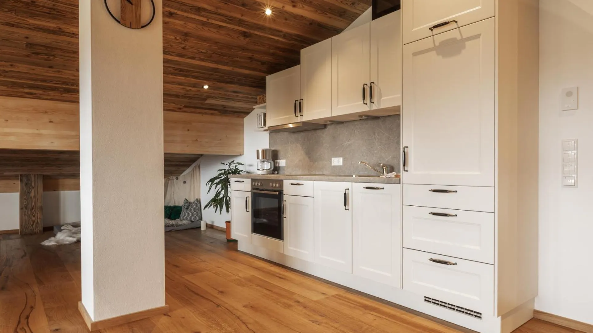 Koenigsblick Poppler Apartment Hopferau